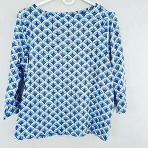 Croft & Barrow Blue, White and Yellow Geometric Floral 3/4 Sleeve Top